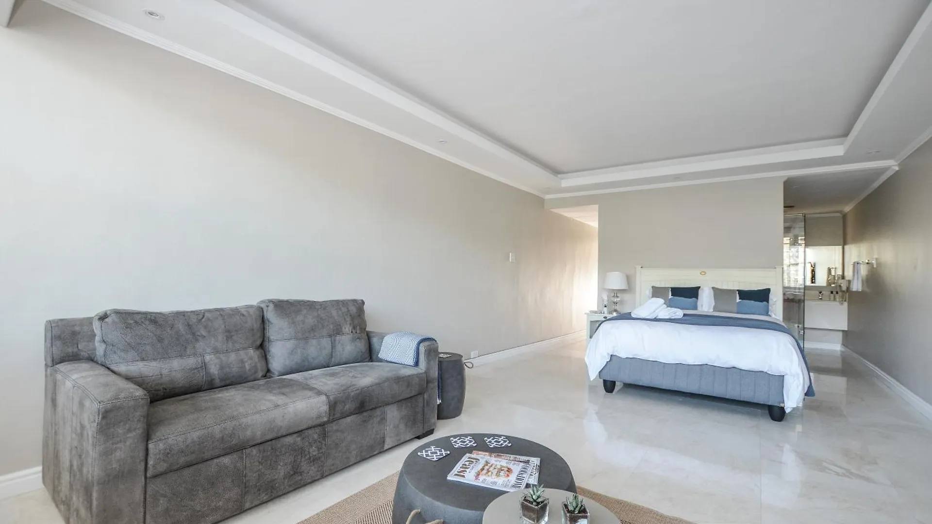 Beautiful Studio Apartment In Mouille Point Cape Town South Africa