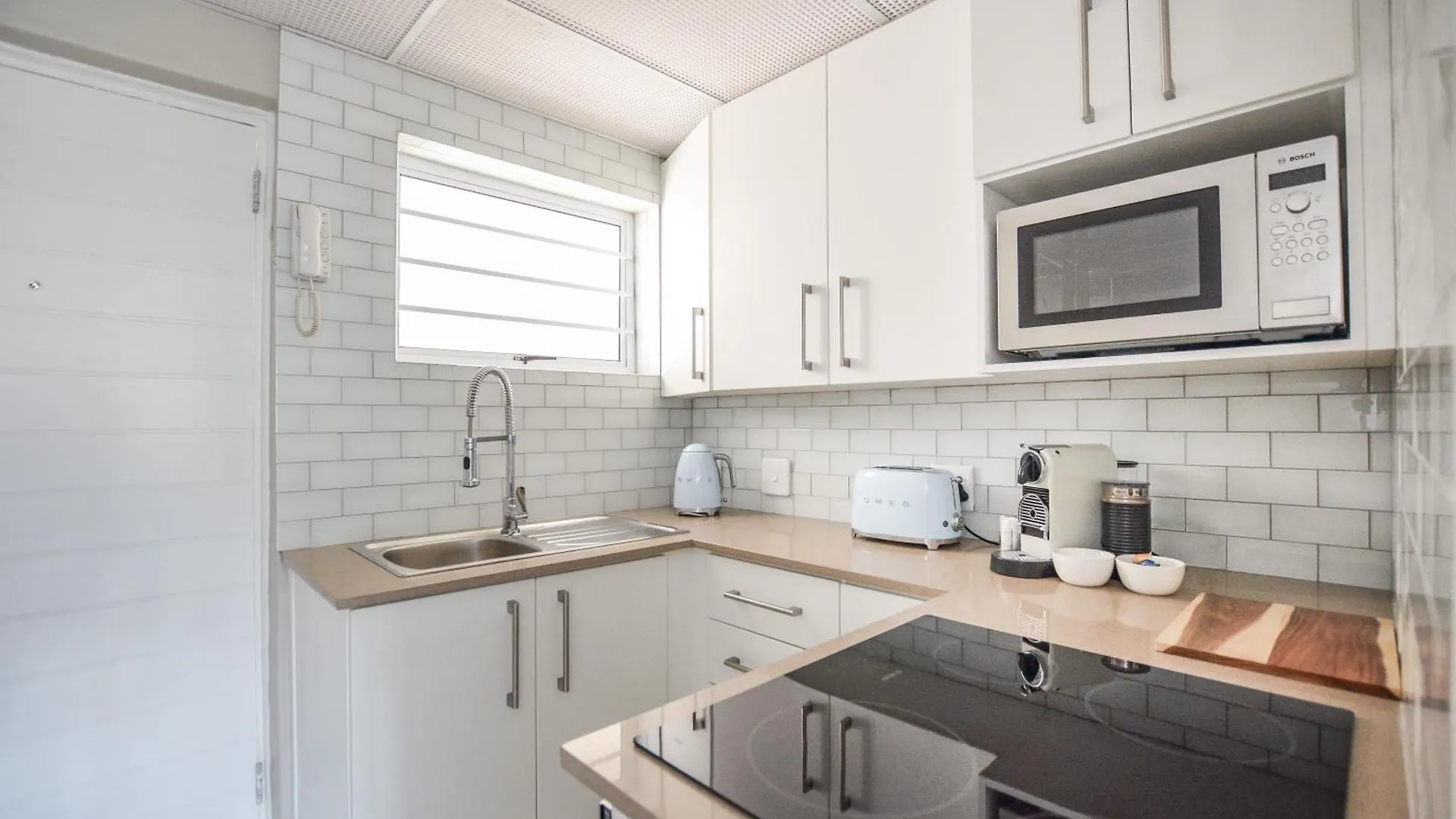 Beautiful Studio Apartment In Mouille Point Cape Town 0*,