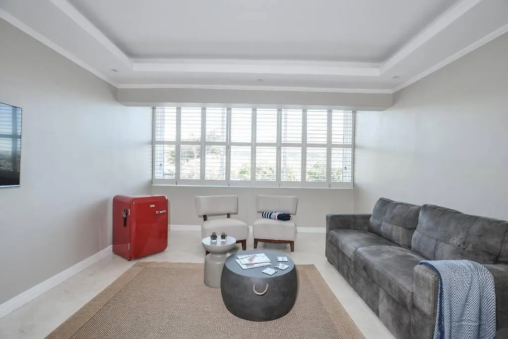Beautiful Studio Apartment In Mouille Point Cape Town