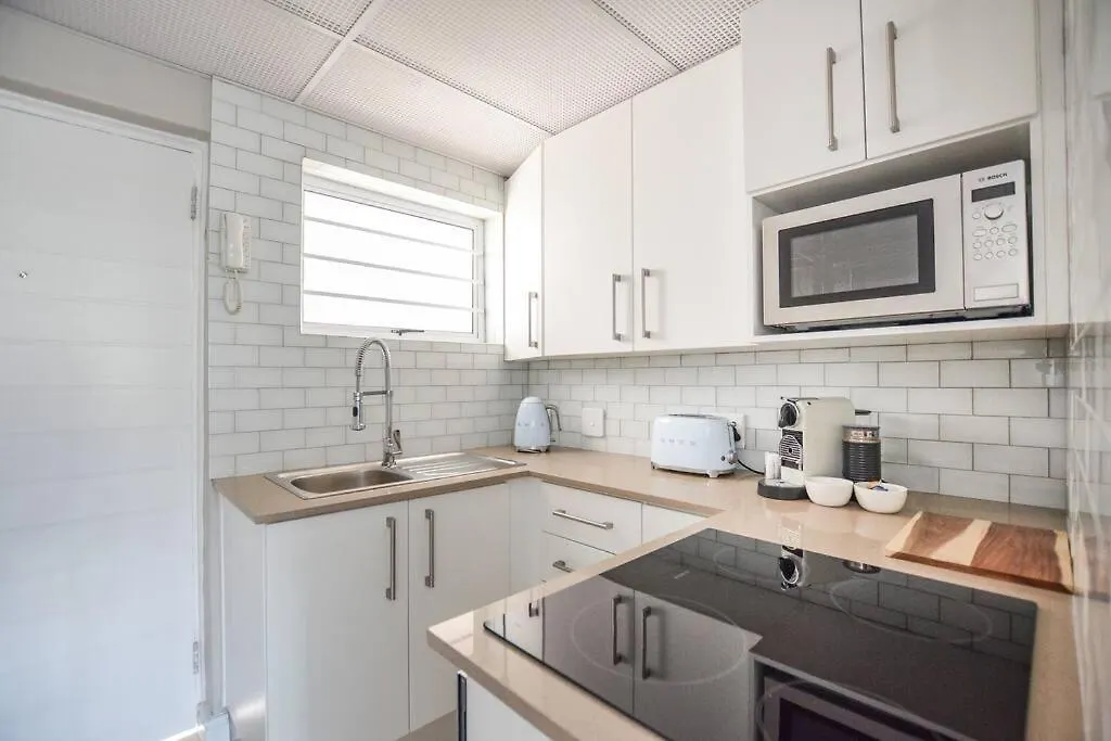 Beautiful Studio Apartment In Mouille Point Cape Town