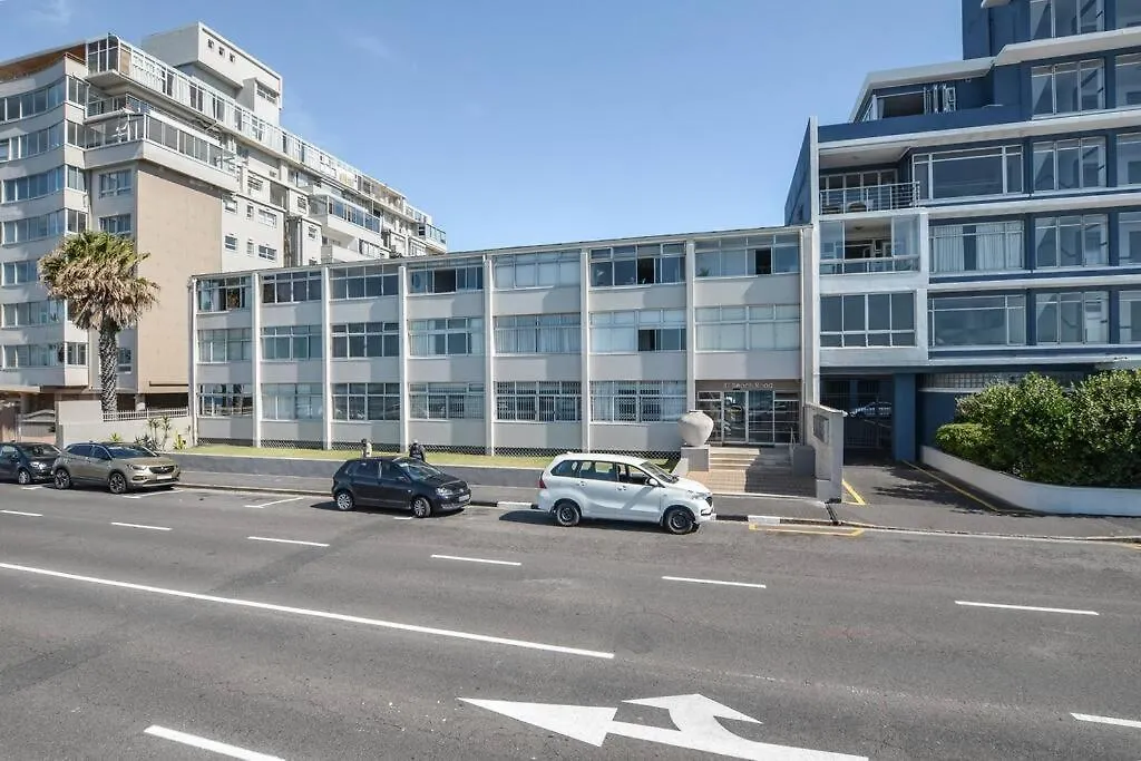Beautiful Studio Apartment In Mouille Point Cape Town