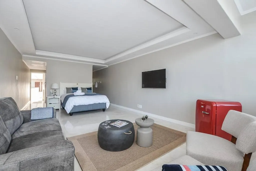Beautiful Studio Apartment In Mouille Point Cape Town South Africa